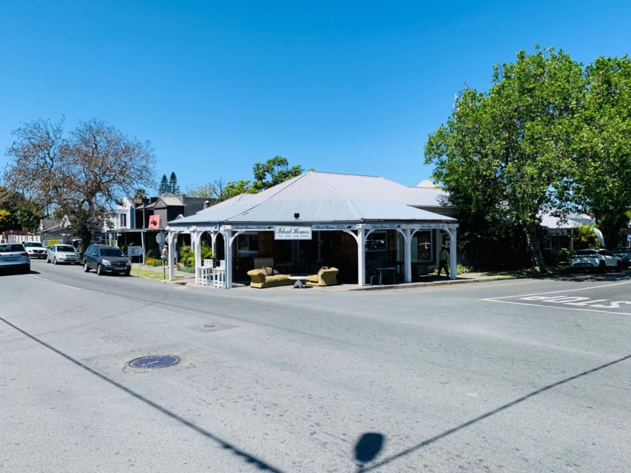 Commercial Property for Sale in Vincent Eastern Cape